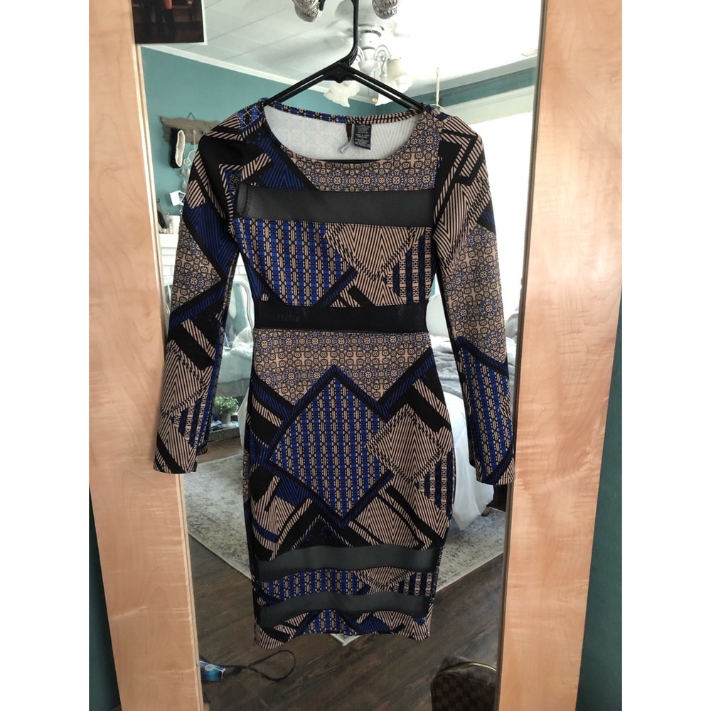 Long sleeve bodycon dress